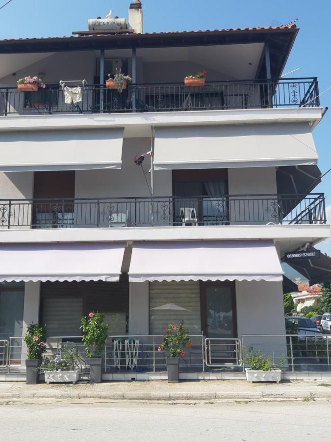 Soula'S Sunshine Green Apartment Nea Karvali Kültér fotó